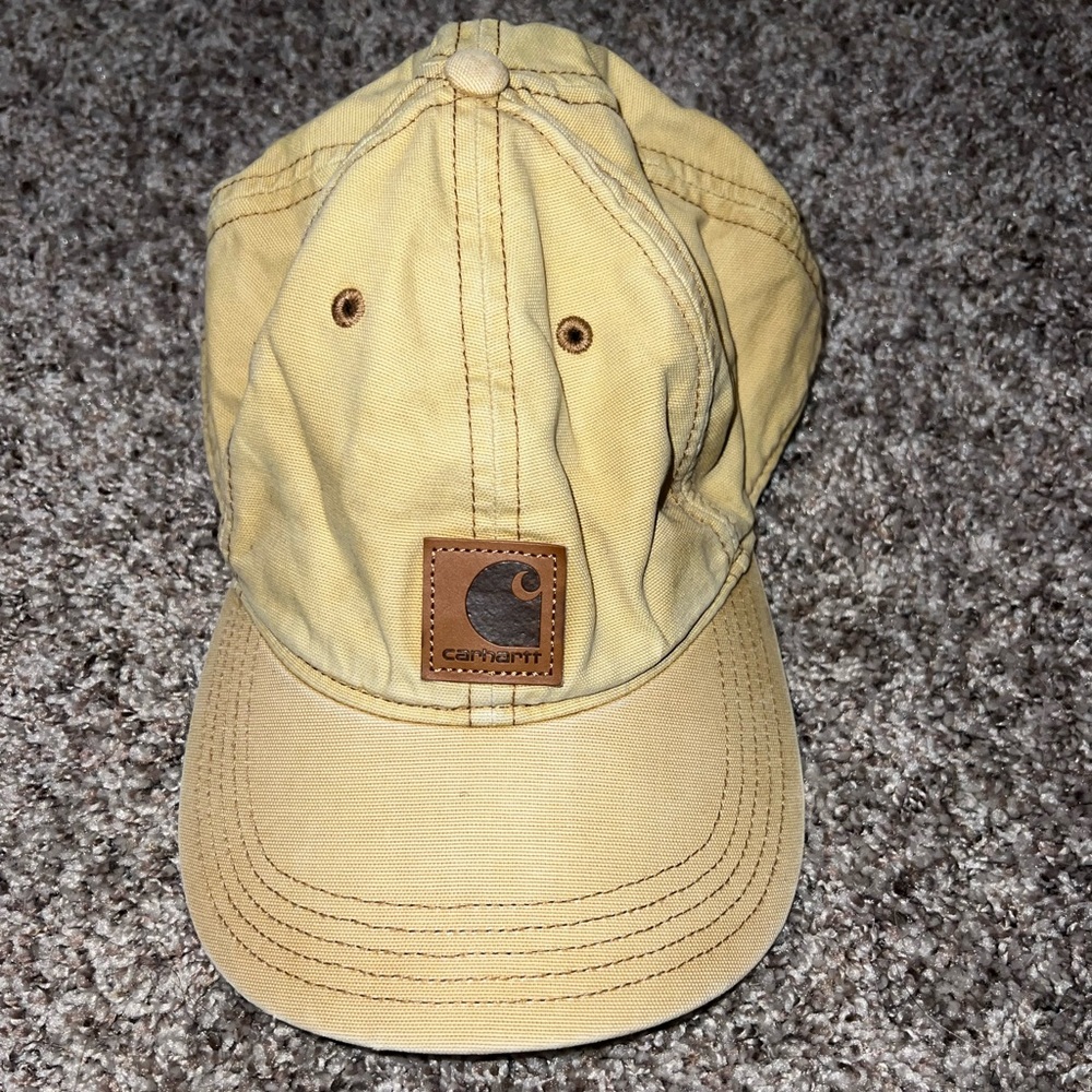 FOUR carhartt hats